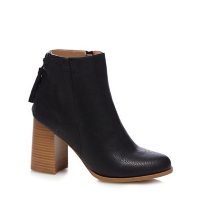 Black 'Tralessa' ankle boots